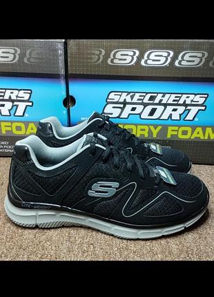 Мегазручні кросівки skechers satisfaction - flash point