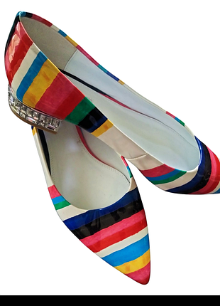 Літні черевики лакові