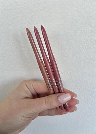 Механічні олівці для губ