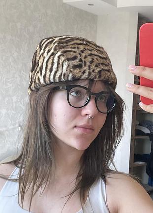 Шляпа шляпок из меха на весну