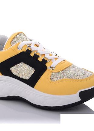 Женские кроссовки желтые