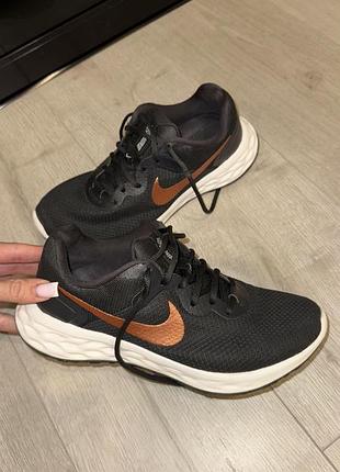 Оригинальные кроссовки nike кроссы фирменные 25,5-26 см кроссовки