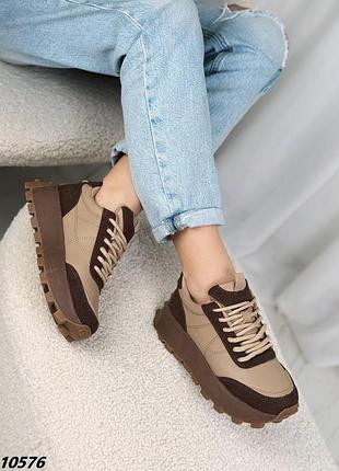 Замшевые кроссовки3 фото