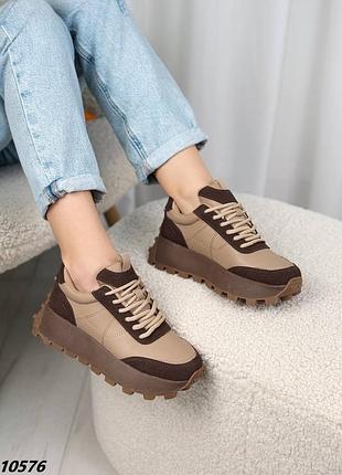 Замшевые кроссовки8 фото