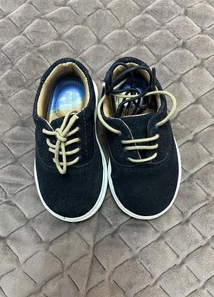 Шкіряні туфлі next