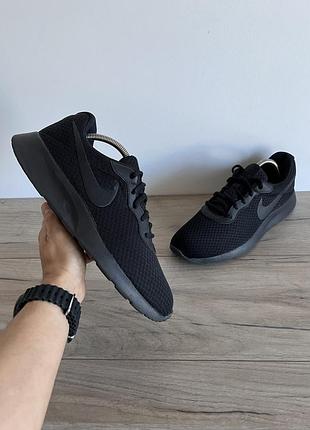 Nike tanjun кроссовки оригинал