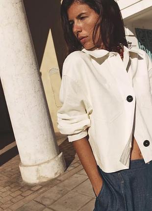 Вкорочена біла куртка лляна zara new
