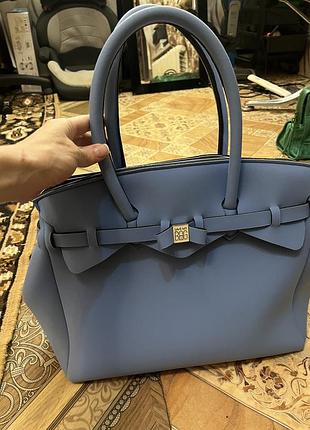Сумка Fendi's New Streetwear-Inspired Bags Have "Giant Pockets"