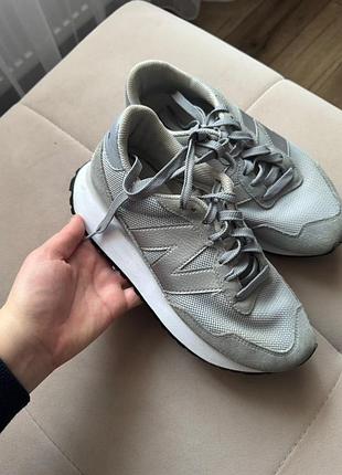 New balance кросівки
