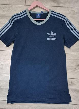 Футболка adidas