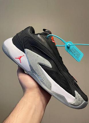 Кроссовки jordan