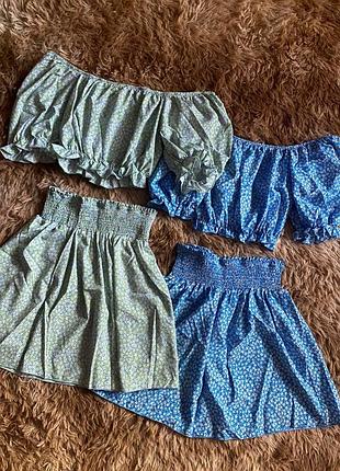 Костюм с цветами