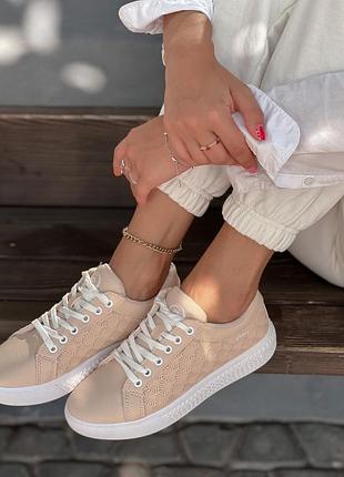 Стильные женские кроссовки leather pink