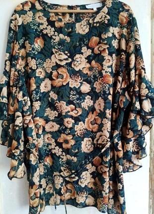 Шикарна квіткова блуза з воланами на рукавах у розмірі plus size 58-60