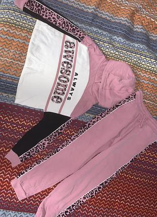 Спортивний мʼягенький костюм на 7-8-9 років