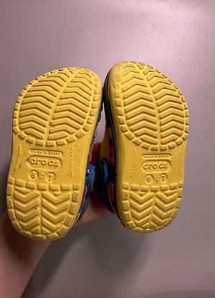 Crocs 4