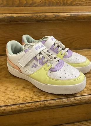 Кроссовки fila 40р