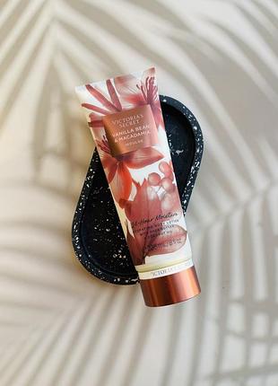 Лосьйон для тіла vanilla bean & macadamia victoria’s secret