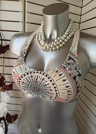 Купальний топ зі спинкою з плетеного мережива