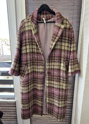 Женское пальто в клетку