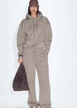 Спортивный костюм zara