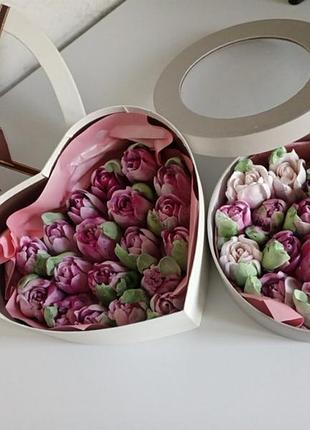 Зефірні квіти ,яскравий подарунок на свята.вартість коробки рахується окремо