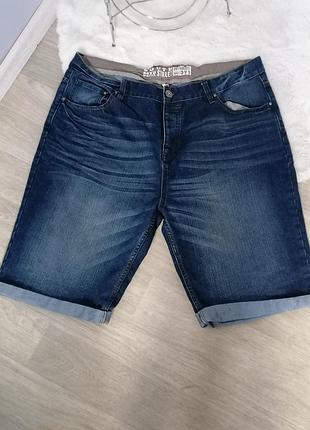 Шорты р. 40