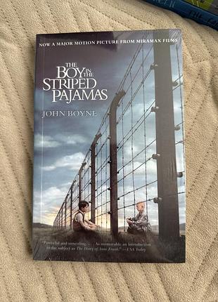 Книга the boy in the striped pajamas by john boyne на английском языке в мягком переплёте