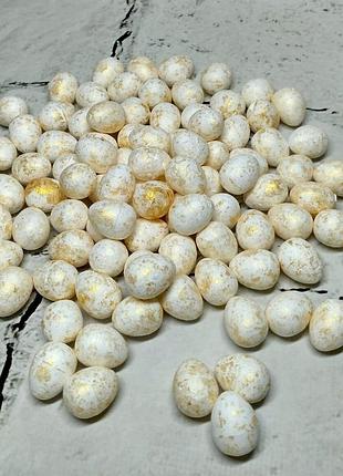 Пасхальный декор яйца декоративные 90 шт 1,9х1,5 см белые с золотом