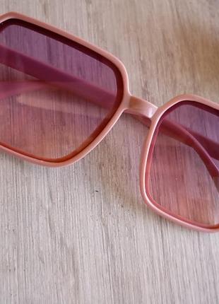 Квадратні окуляри сонцезахисні рожеві