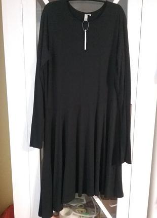 Новое натуральное черное платье