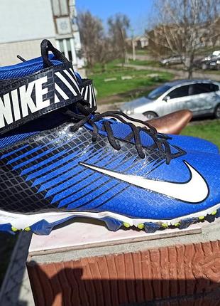 Бутси, копочки, кросівки nike