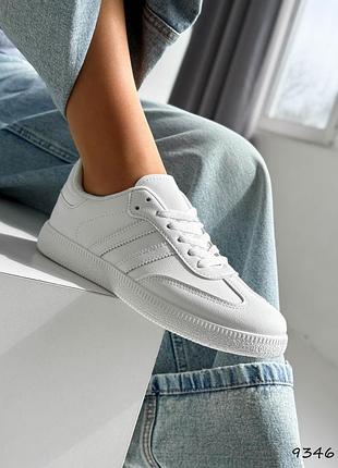 Жіночі cam білі, натуральна шкіра