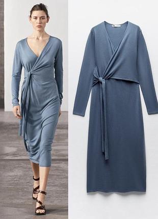Блакитна сукня на запах від zara