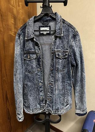 Мужская джинсовая куртка pull & bear