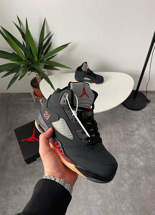 Кроссовки First Look at the Air Jordan 1 Fearless that is Highlighted retro gore tex off noir black dr0092-001