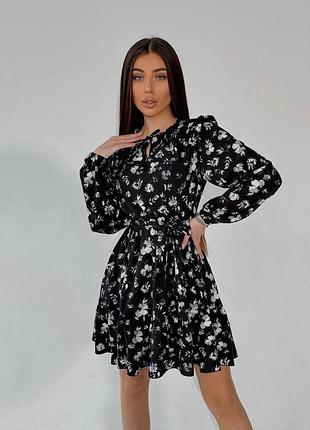 Платье в цветочный принт