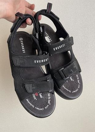 Спортивные сандалии