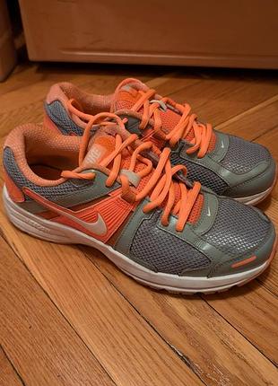 Кроссовки nike