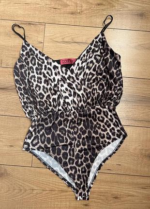 Стильное боди boohoo