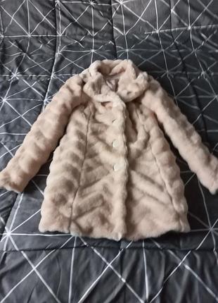 Бежева шуба з штучного хутра