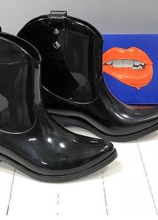 Чорні черевики melissa