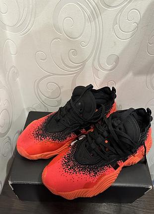 Кросівки adidas trae young 3, унісекс3 фото