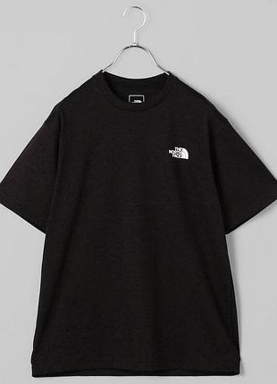Футболка от бренда the north face