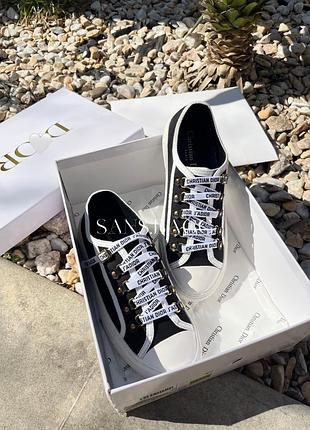 Кеди в наявності в 36 та 37 розмірі