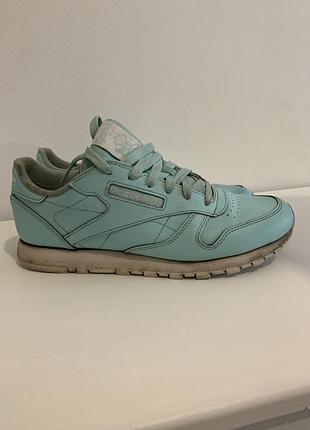 Кроссовки 👟