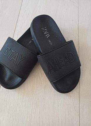 Шлепки зара