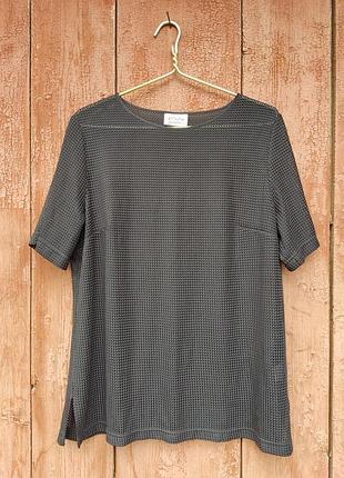 Стильная футболка