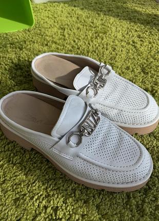 Шкіряні мюли