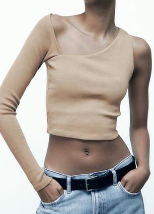 Топ zara бежевого кольору
